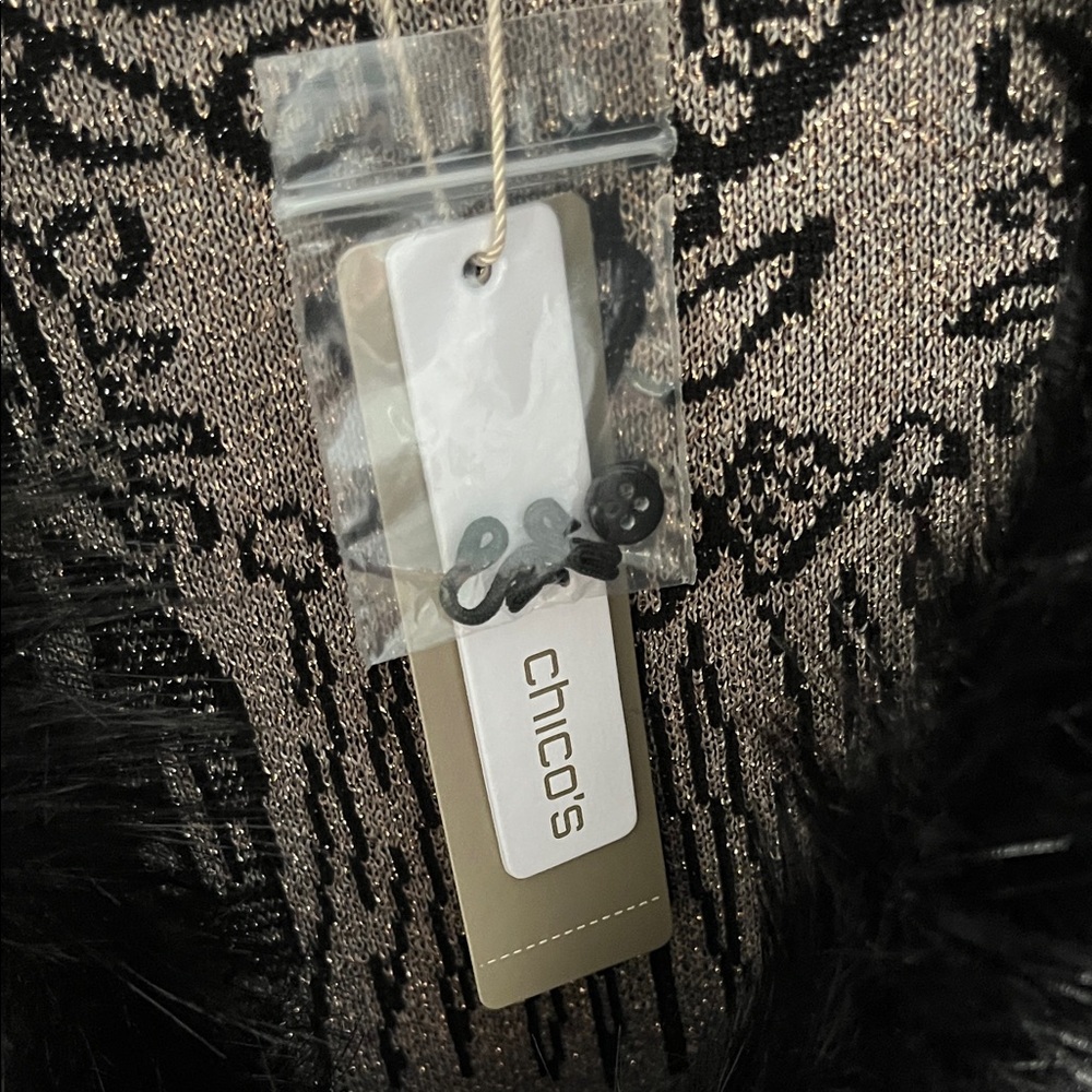 Chicos Long Sweater Faux Fur Collar Intricate Gold Embroidery Size 0 (Small) NWT - Picture 7 of 8